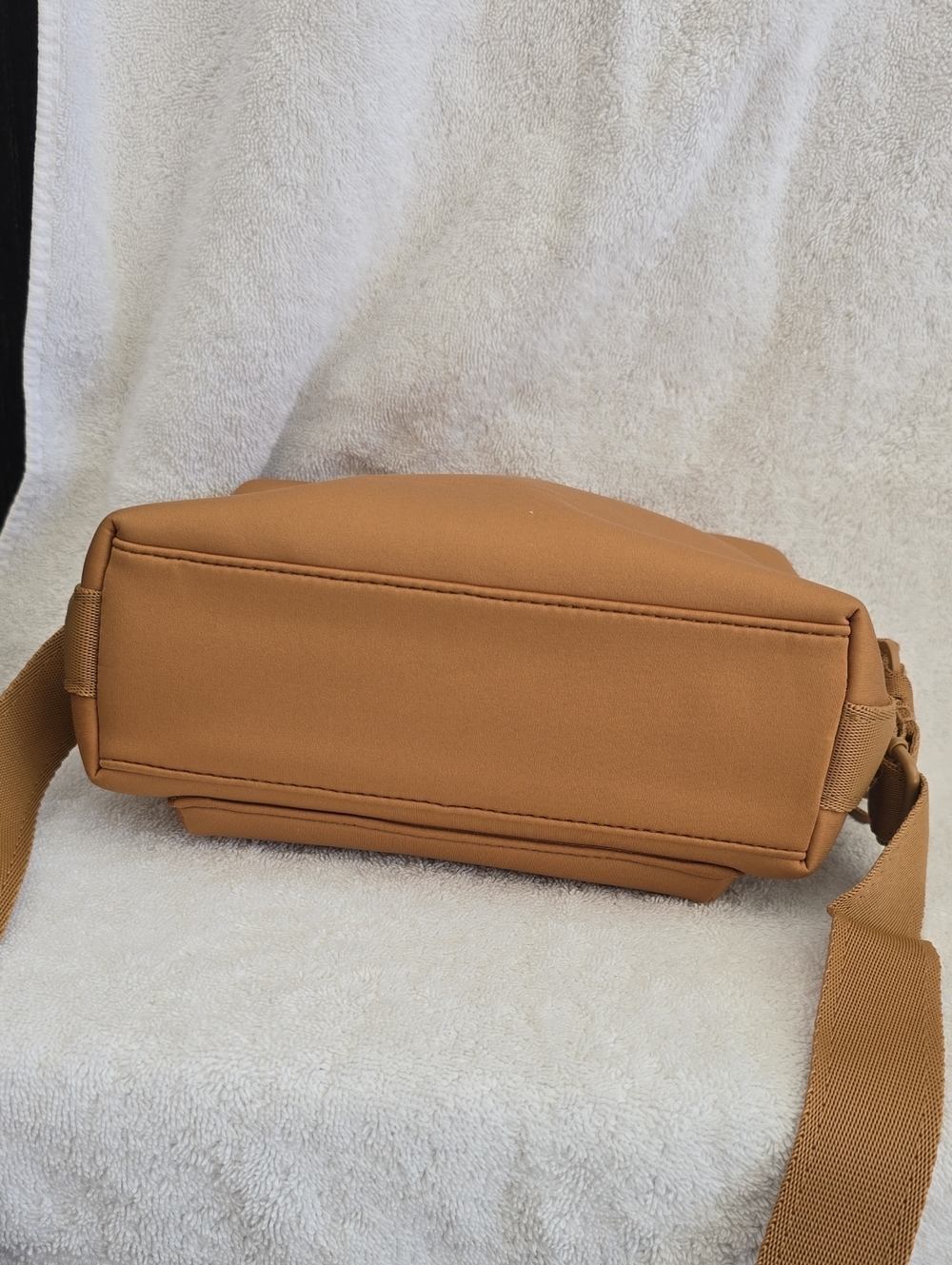 Dagne Dover Caramel Tan Crossbody Bag with Adjustable Strap - Picture 5 of 11